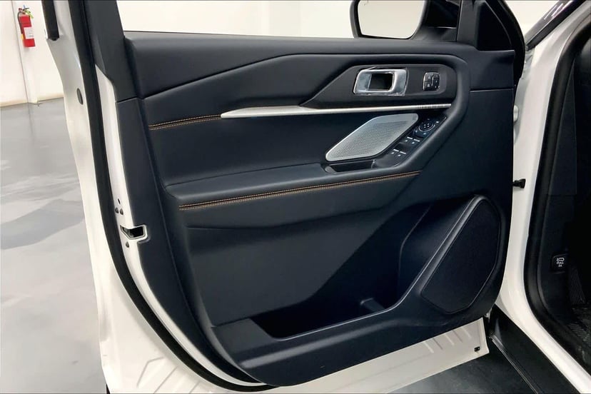 2026 Ford Explorer - Image 10