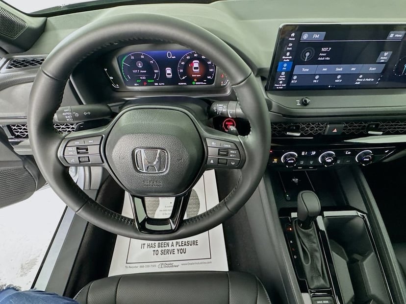 2026 Honda Accord Hybrid - Image 18