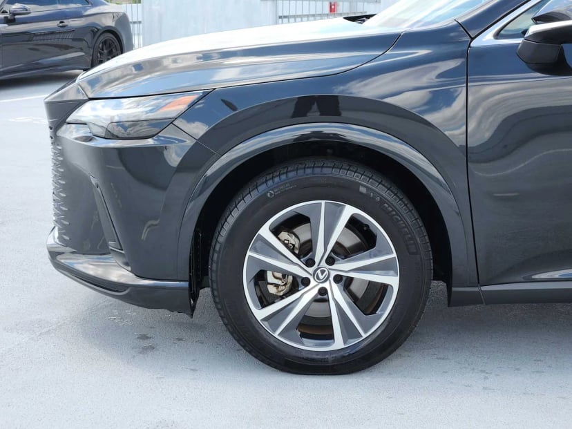 2023 Lexus RX 350 - Image 9