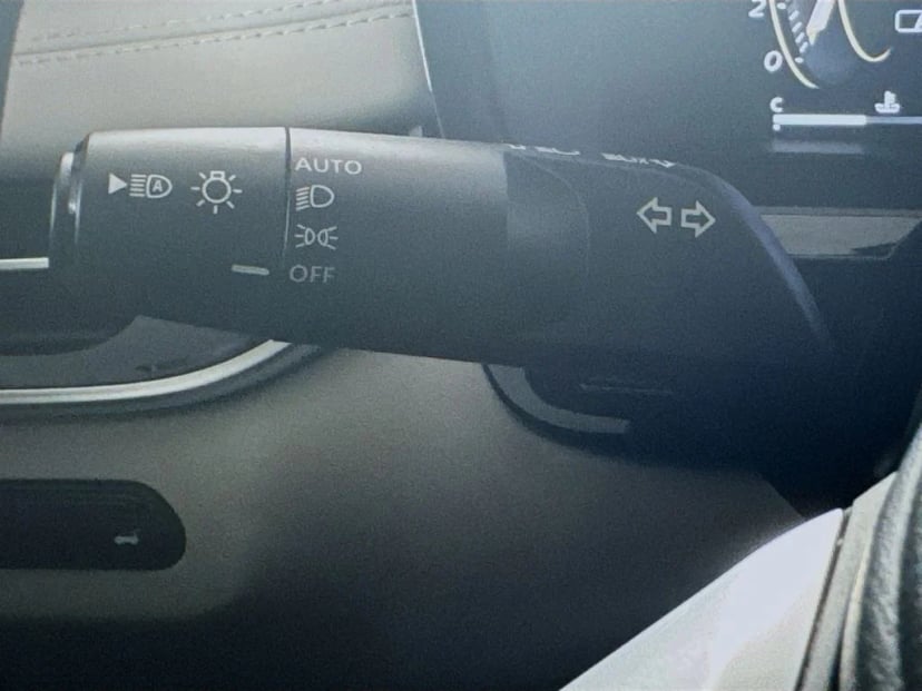 2027 INFINITI QX60 - Image 12