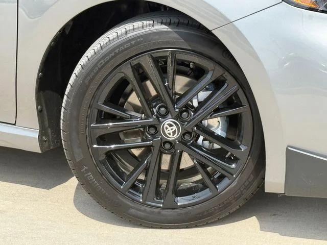 2026 Toyota Camry - Image 33