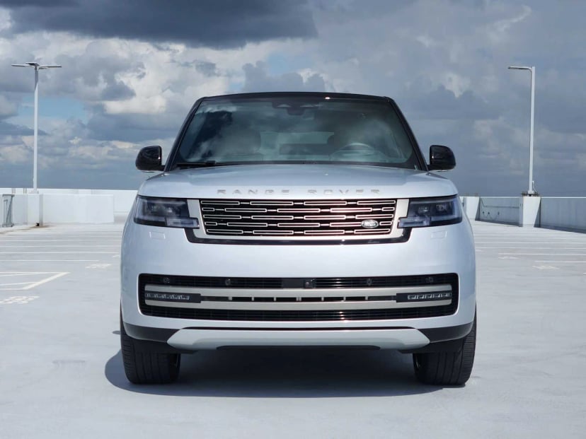 2025 Land Rover Range Rover - Image 2