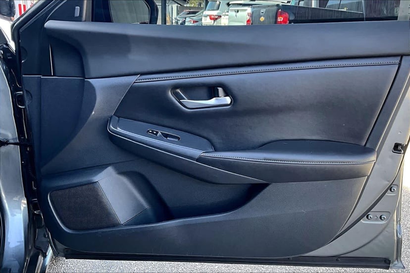 2022 Nissan Sentra - Image 22