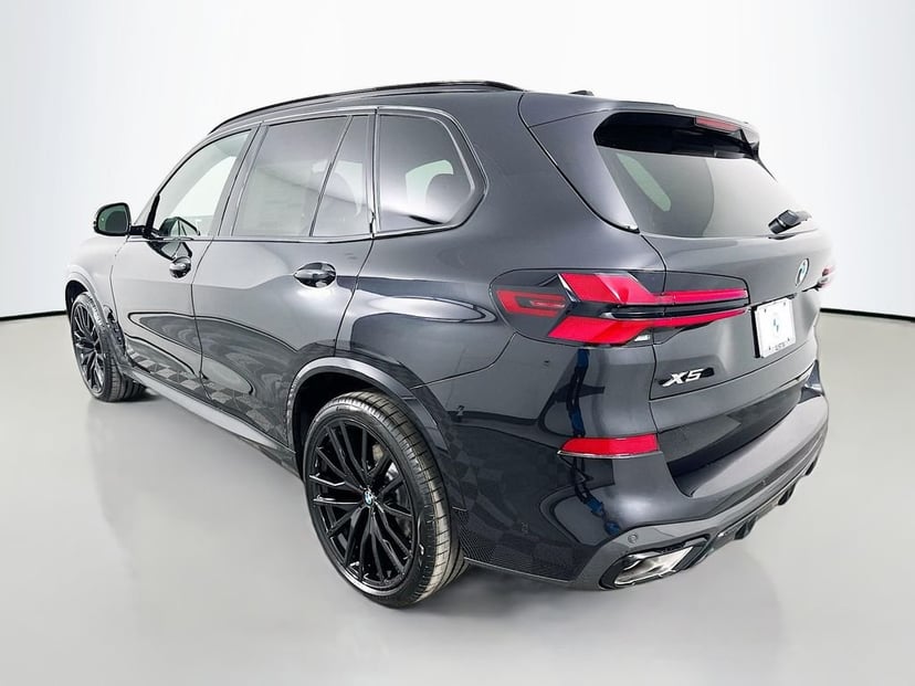 2026 BMW X5 - Image 7