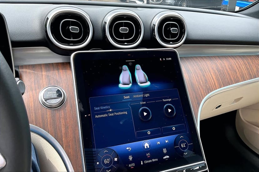 2026 Mercedes-Benz C 300 - Image 36