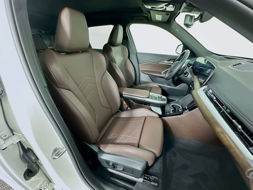 2025 BMW X1 - Image 29