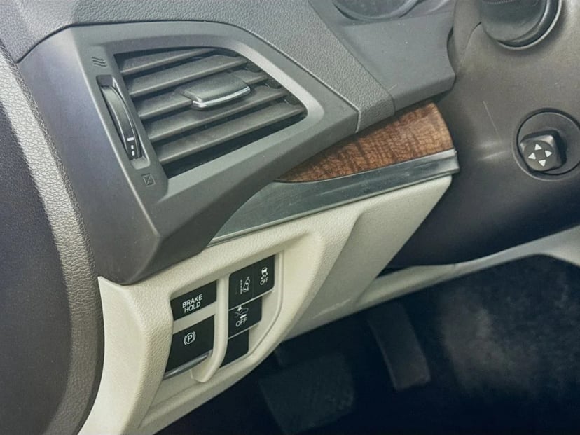 2017 Acura MDX - Image 10