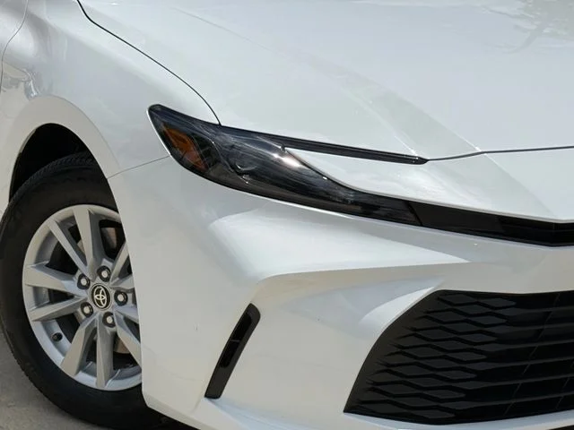 2026 Toyota Camry - Image 3