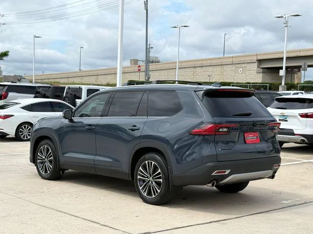 2025 Toyota Grand Highlander Hybrid - Image 37