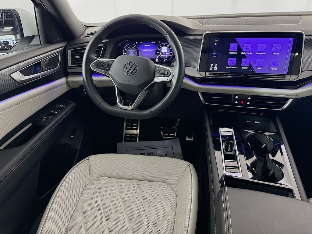2025 VOLKSWAGEN Atlas - Image 28