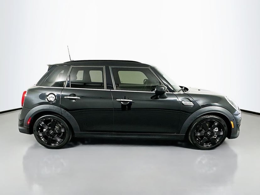 2023 MINI Cooper S - Image 4