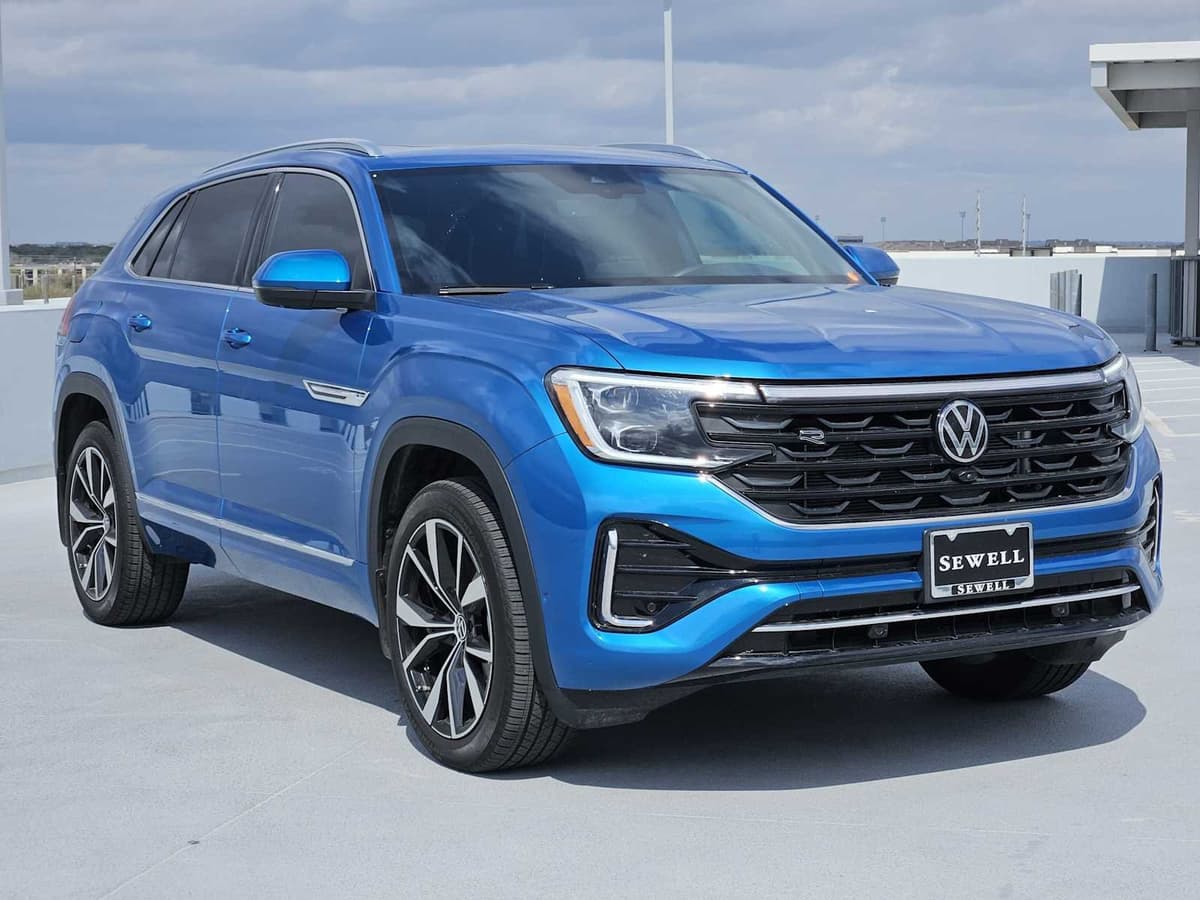 2024 Volkswagen Atlas Cross Sport - Image 3