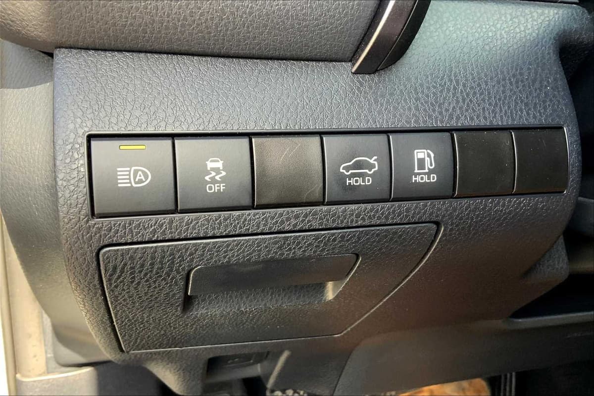 2024 Toyota Camry - Image 32