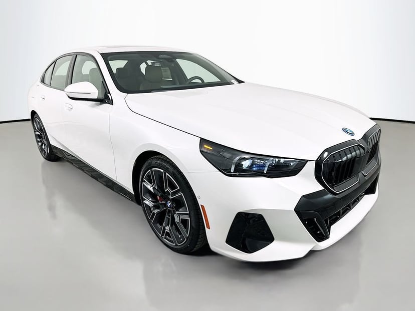 2026 BMW i5 - Image 3