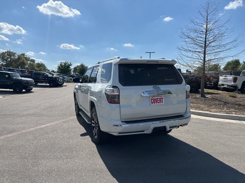2020 Toyota 4Runner - Image 7