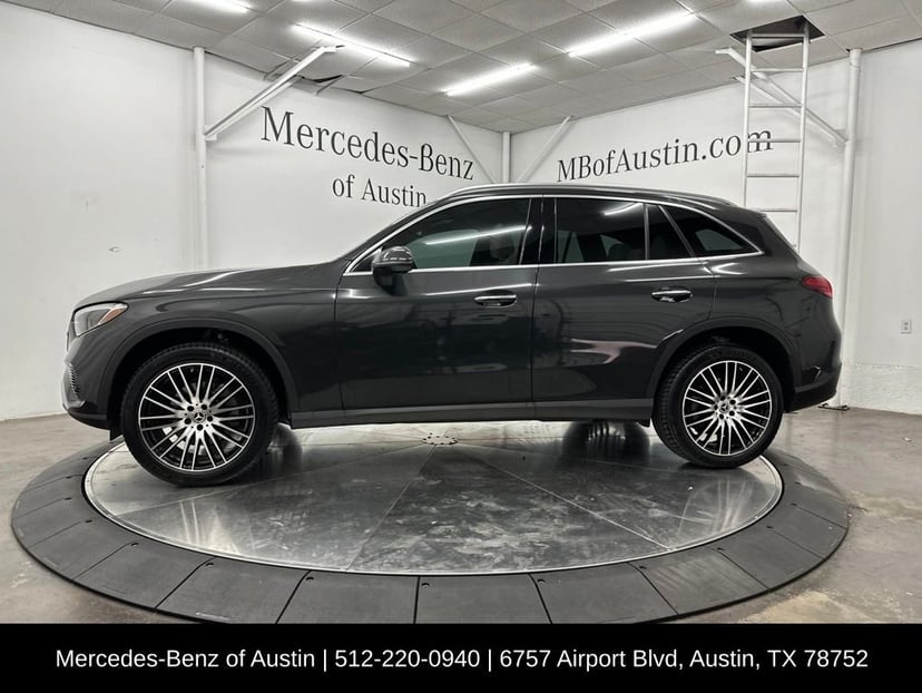 2026 Mercedes-Benz GLC - Image 4
