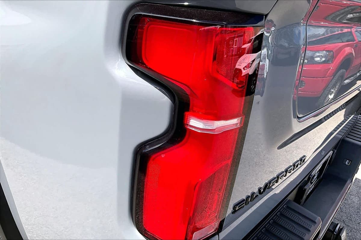 2024 Chevrolet Silverado 2500HD - Image 30