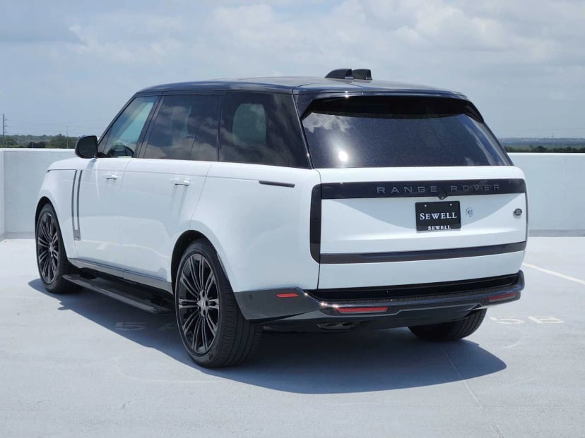 2023 Land Rover Range Rover - Image 7