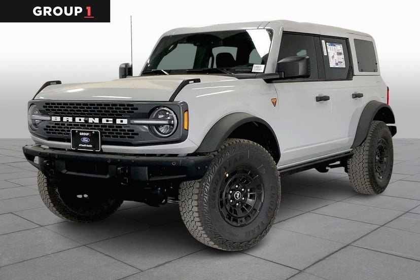 2026 Ford Bronco - Image 1