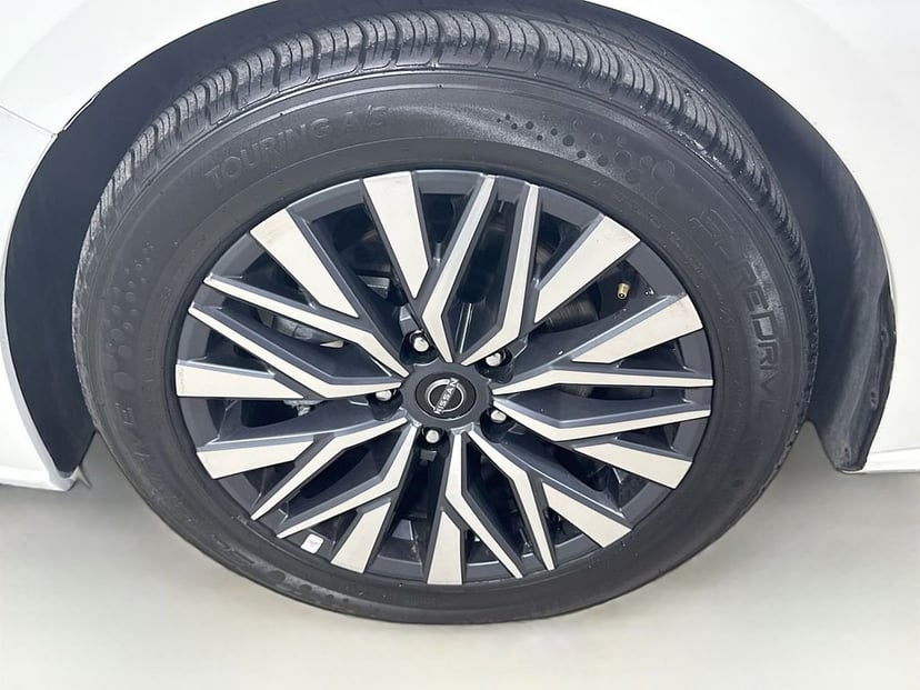 2025 Nissan Altima - Image 37
