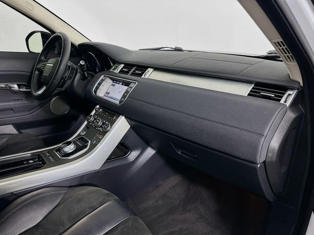 2015 Land Rover Range Rover Evoque - Image 29