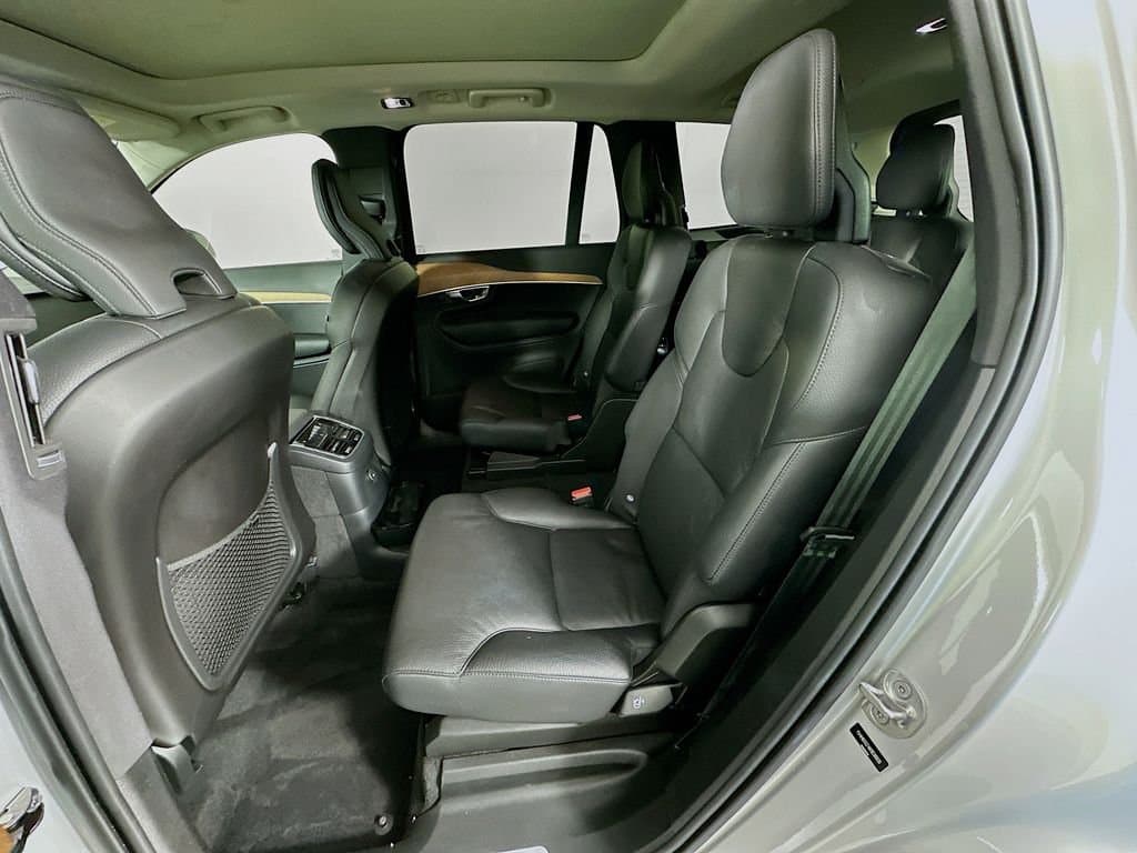 2022 Volvo XC90 Recharge Plug-In Hybrid - Image 25