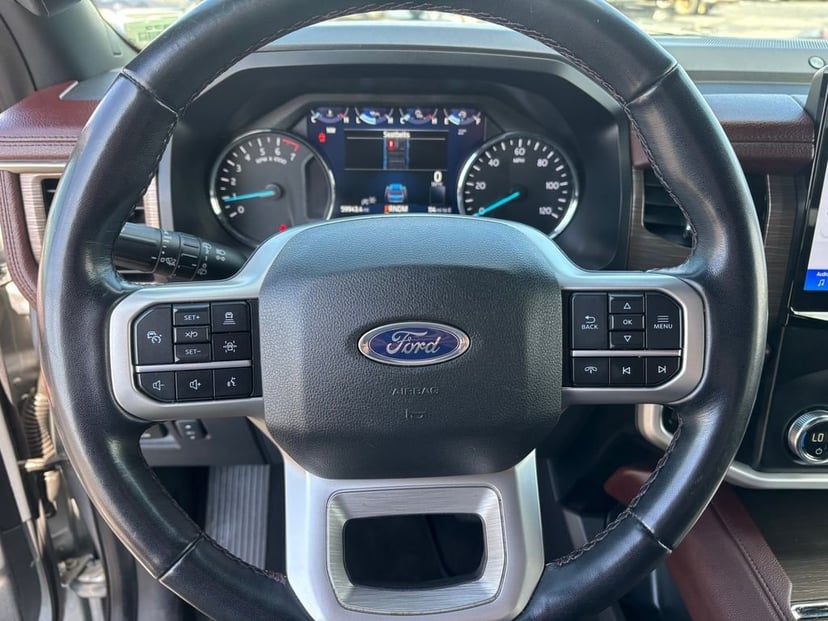2024 Ford Expedition - Image 13