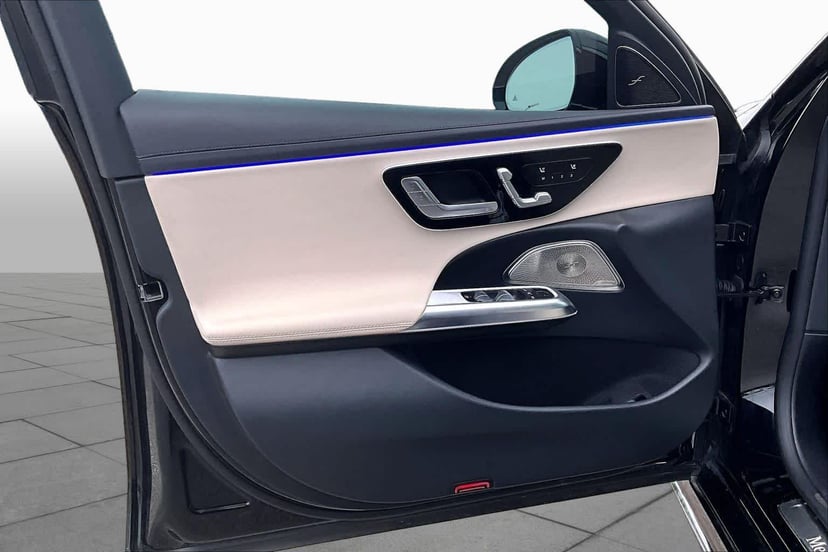 2025 Mercedes-Benz E 350 - Image 22