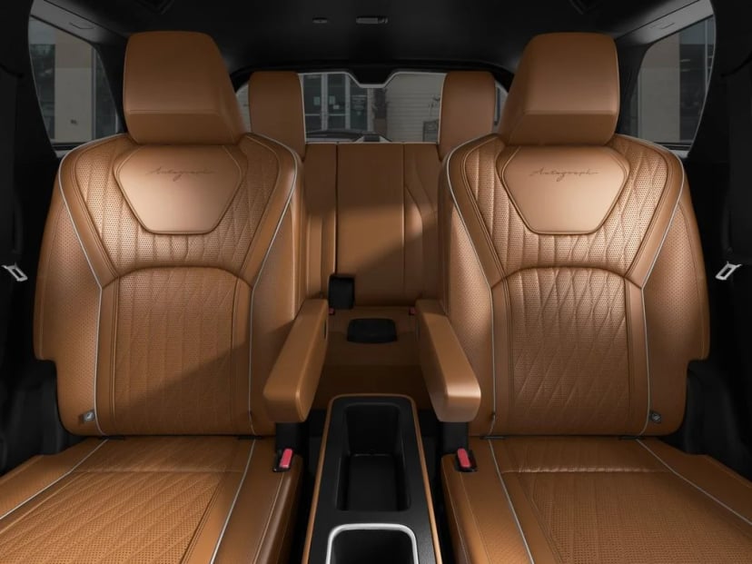 2027 INFINITI QX60 - Image 8