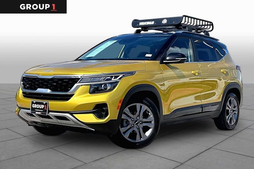 2023 Kia Seltos - Image 2