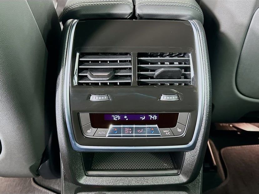 2026 BMW X7 - Image 18