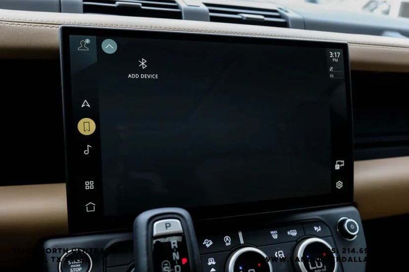 2026 Land Rover Defender 110 - Image 32