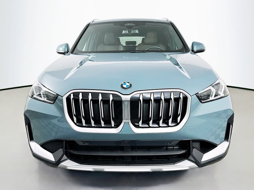 2025 BMW X1 - Image 2