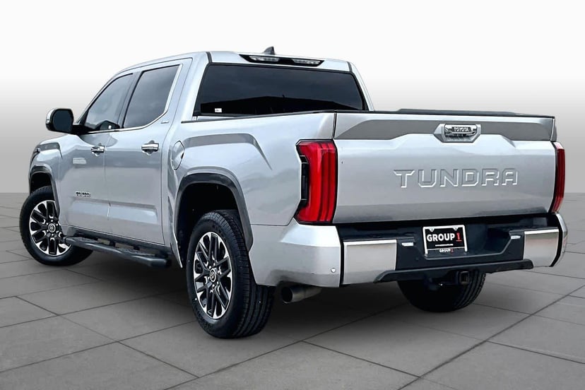 2022 Toyota Tundra - Image 12