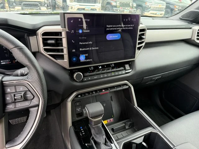 2025 Toyota Tundra - Image 19