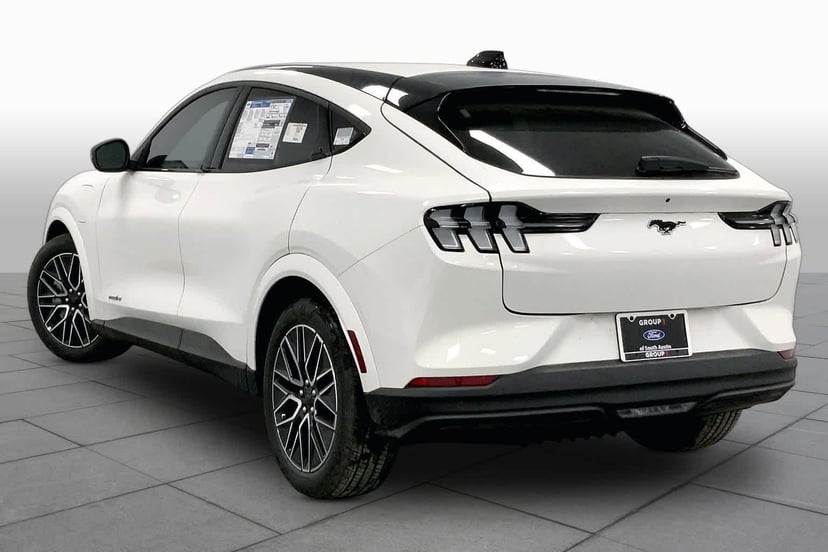 2026 Ford Mustang Mach-E - Image 11