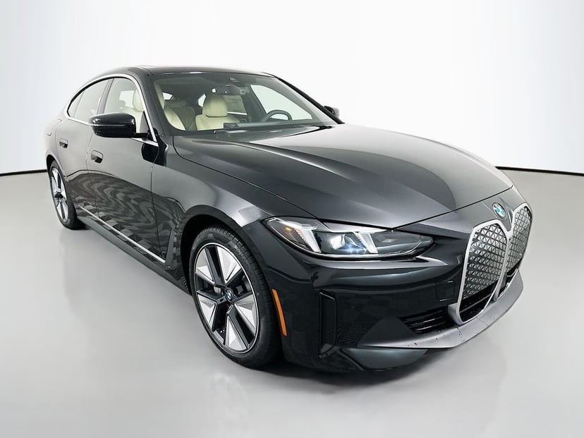 2026 BMW i4 - Image 3