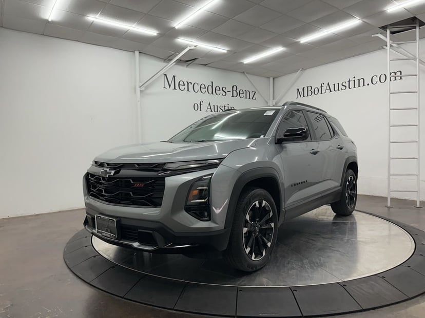 2025 Chevrolet Equinox - Image 3