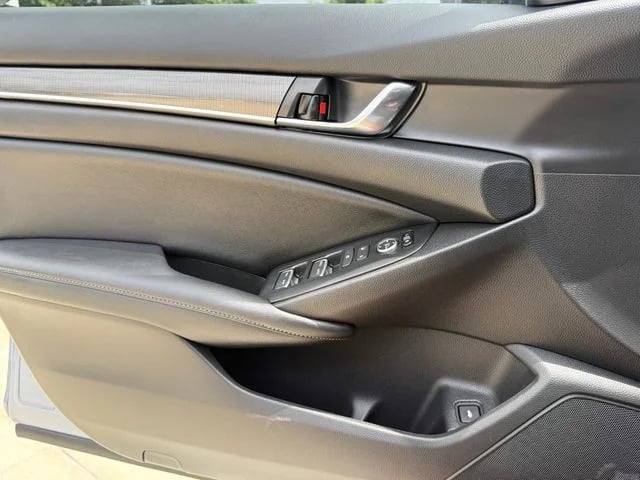 2021 Honda Accord - Image 20
