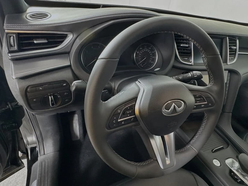 2022 INFINITI QX55 - Image 13