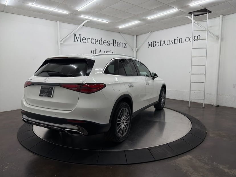 2026 Mercedes-Benz GLC - Image 41