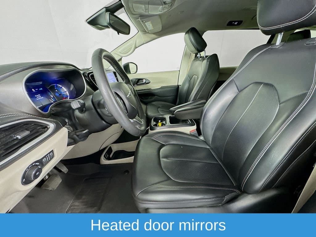 2023 CHRYSLER Pacifica - Image 26