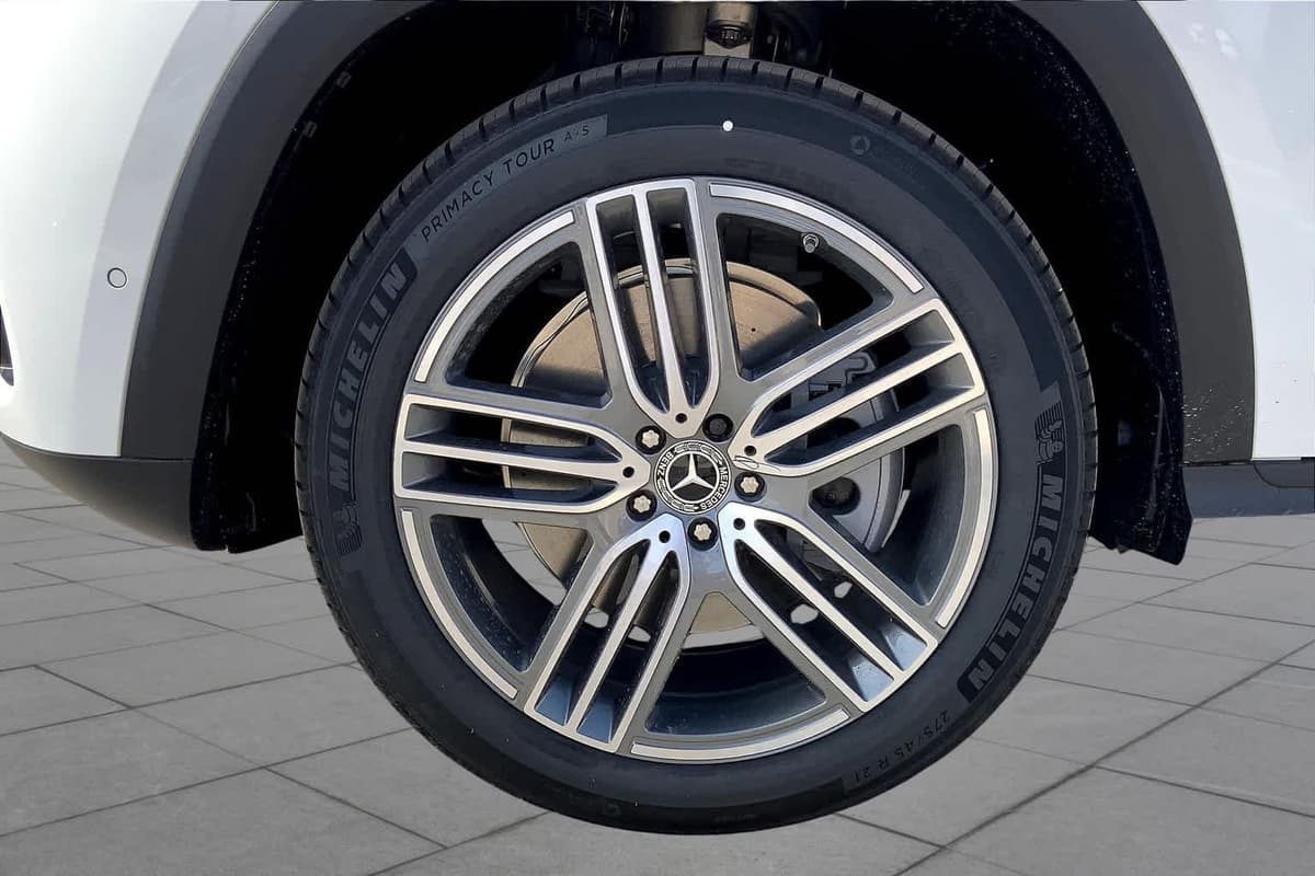 2025 Mercedes-Benz GLS 450 - Image 19