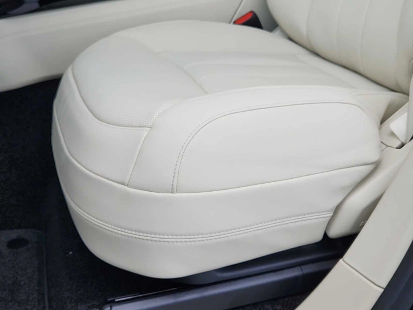 2026 LAND ROVER Range Rover - Image 23