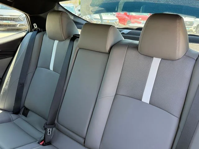 2025 Toyota Camry - Image 25