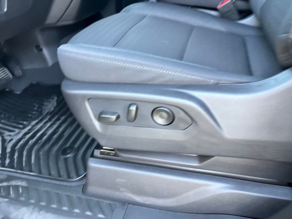 2026 Chevrolet Silverado 1500 - Image 24