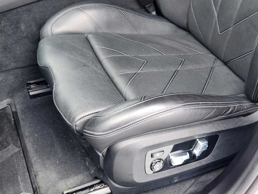 2023 BMW XM - Image 25