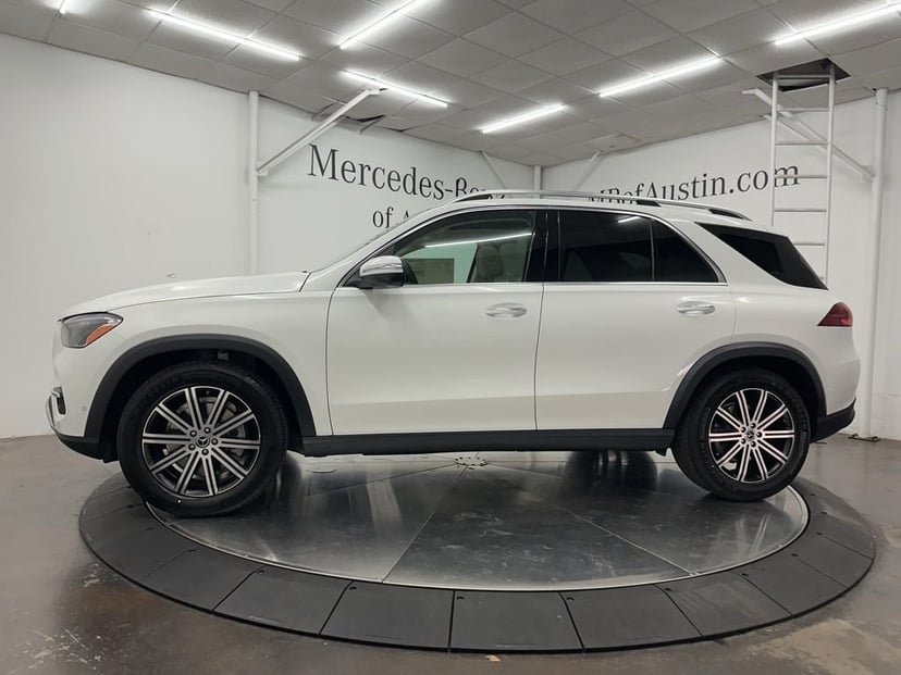 2026 Mercedes-Benz GLE - Image 1