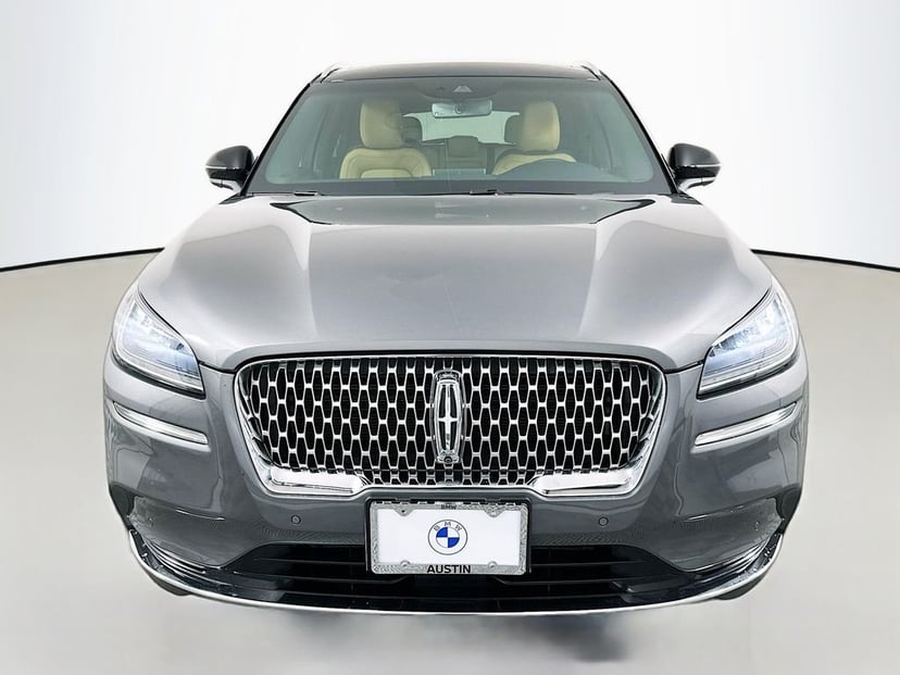 2022 Lincoln Corsair - Image 2