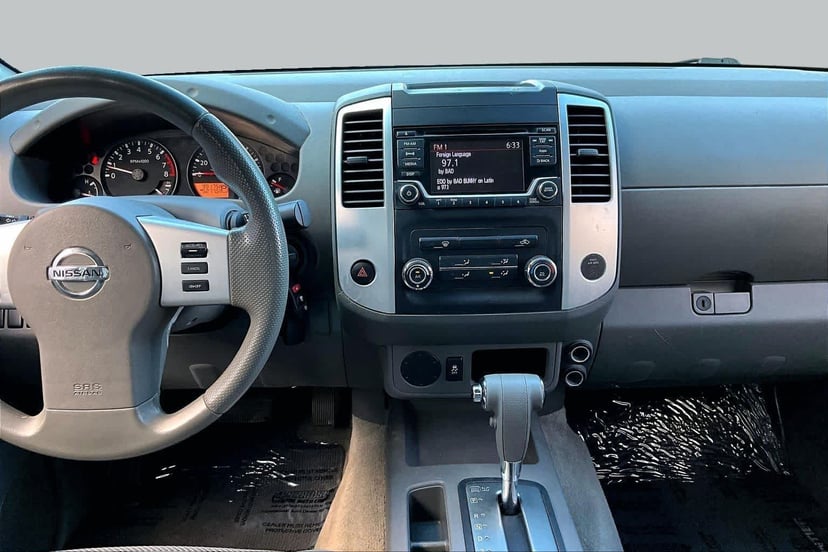 2015 Nissan Frontier - Image 7